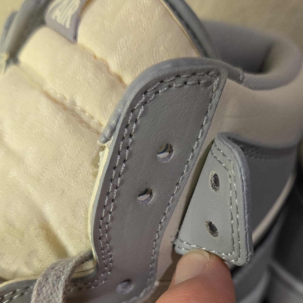 Dior Air Nike Women's Sneakers - Picture 17 of 17